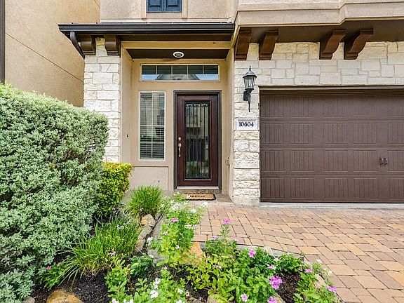 3rd image of 10604 Enclave Springs Ct
