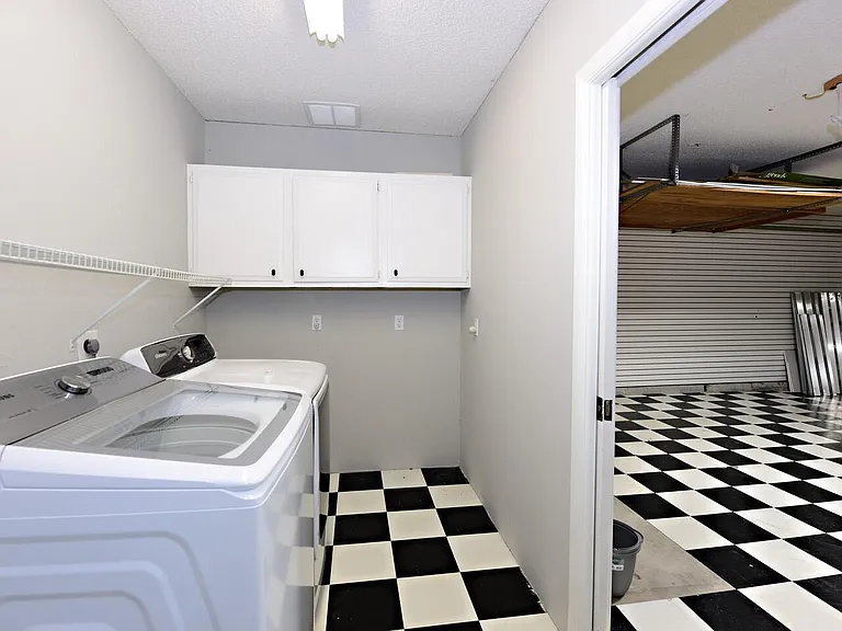 598 NE Maranta Terrado — Photo 18