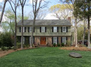 9806 Whitethorn Dr, Charlotte, NC 28277