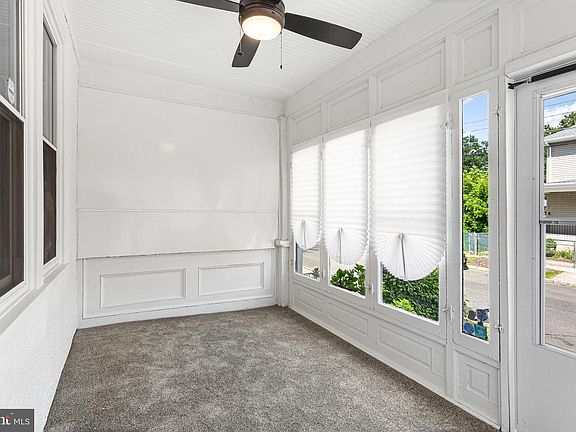 4th image of 111 Linden Ave