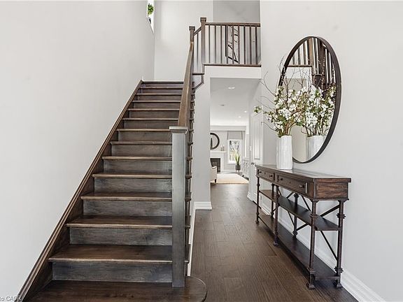 4th image of 441 Stonehenge Dr #40