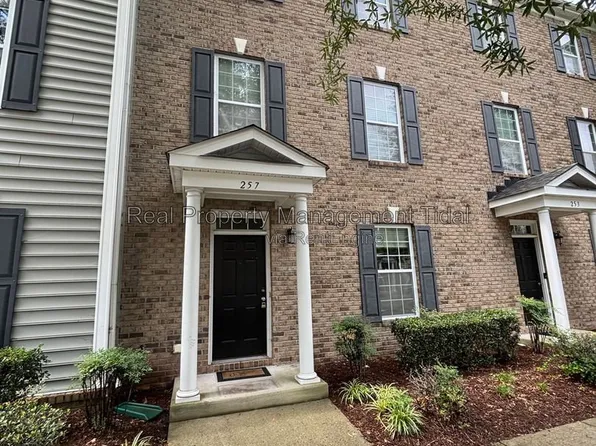257 Carnelian St, Virginia Beach, VA