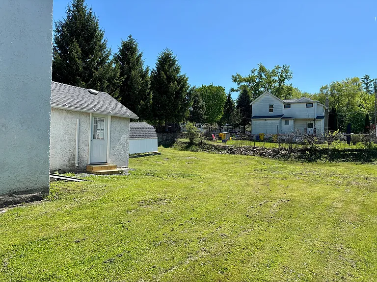 315 Laurel St — Photo 20