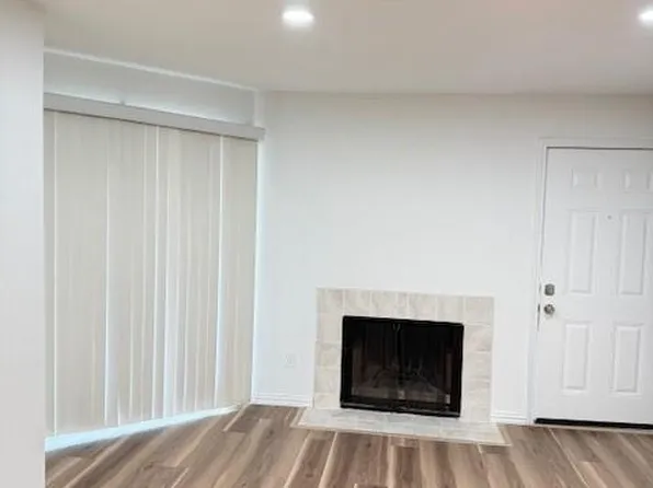 8787 Brae Acres Rd APT 607, Houston, TX 77074