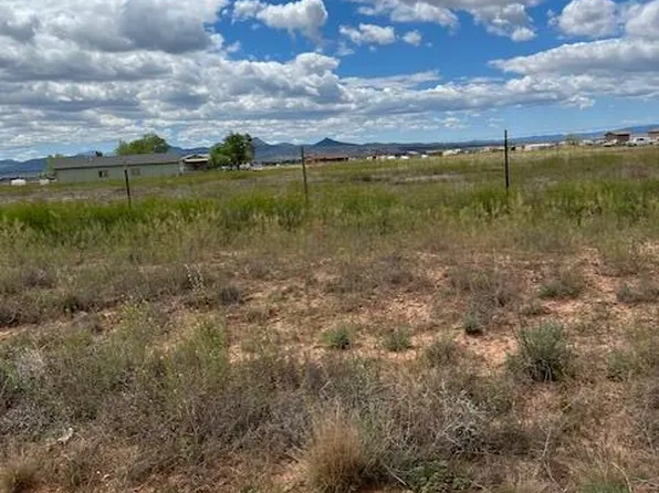 3845 W Big Chino Rd, Paulden, AZ 86334