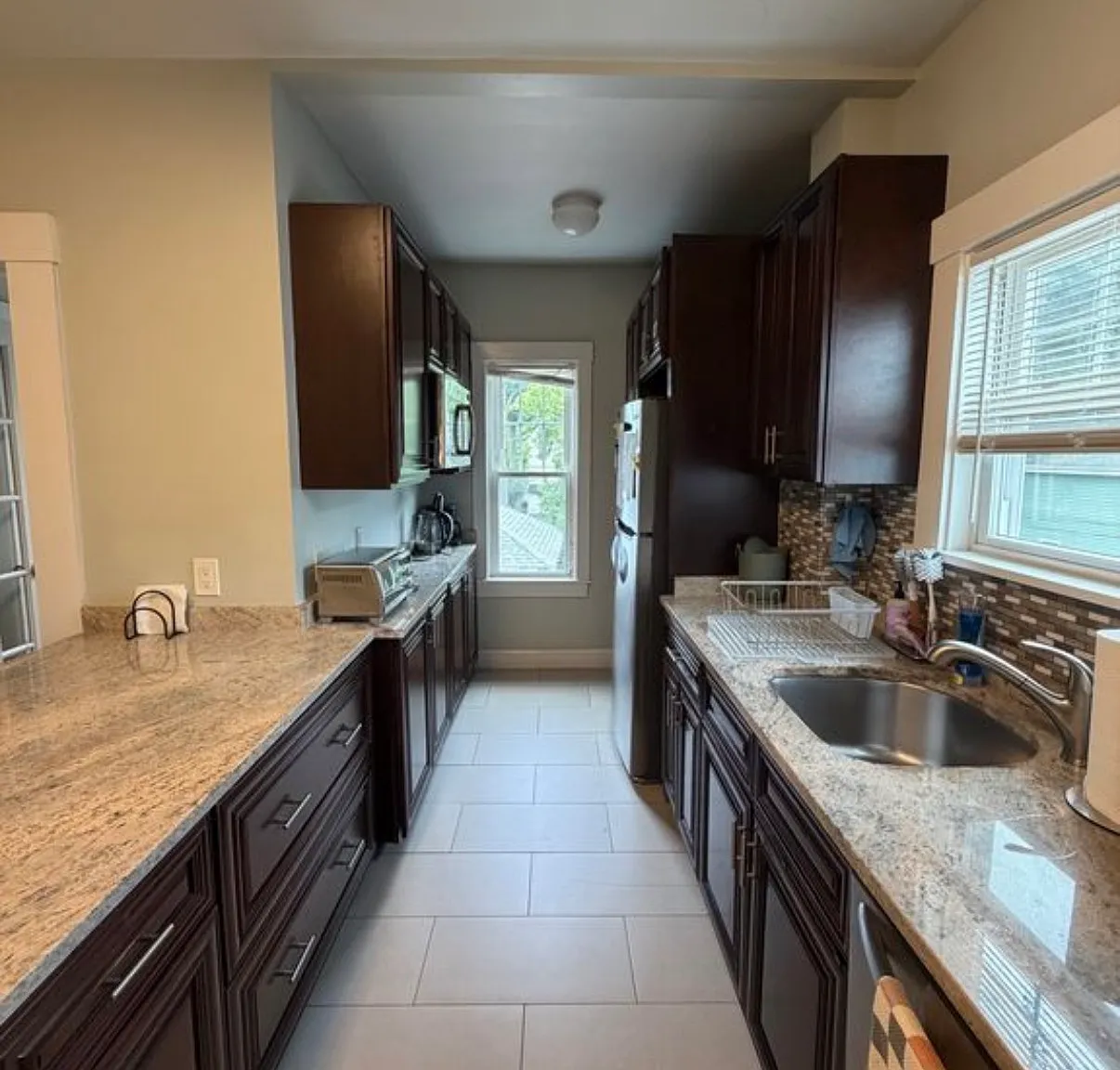 6 bed, $6,750 — Photo 4