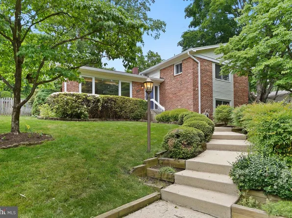 5116 Wickett Ter, Bethesda, MD 20814