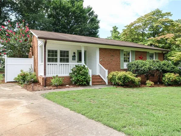 9 Grimes Cir, Lexington, NC 27292