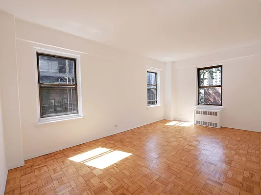 Rented by Rachel Realty | media 17