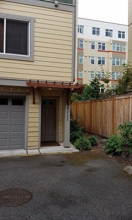 1st image of 8111 165th Ln NE