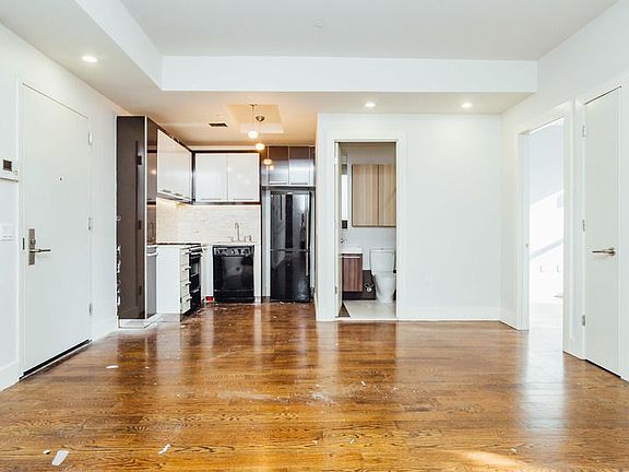 2nd image of 137 Manhattan Ave APT 3A