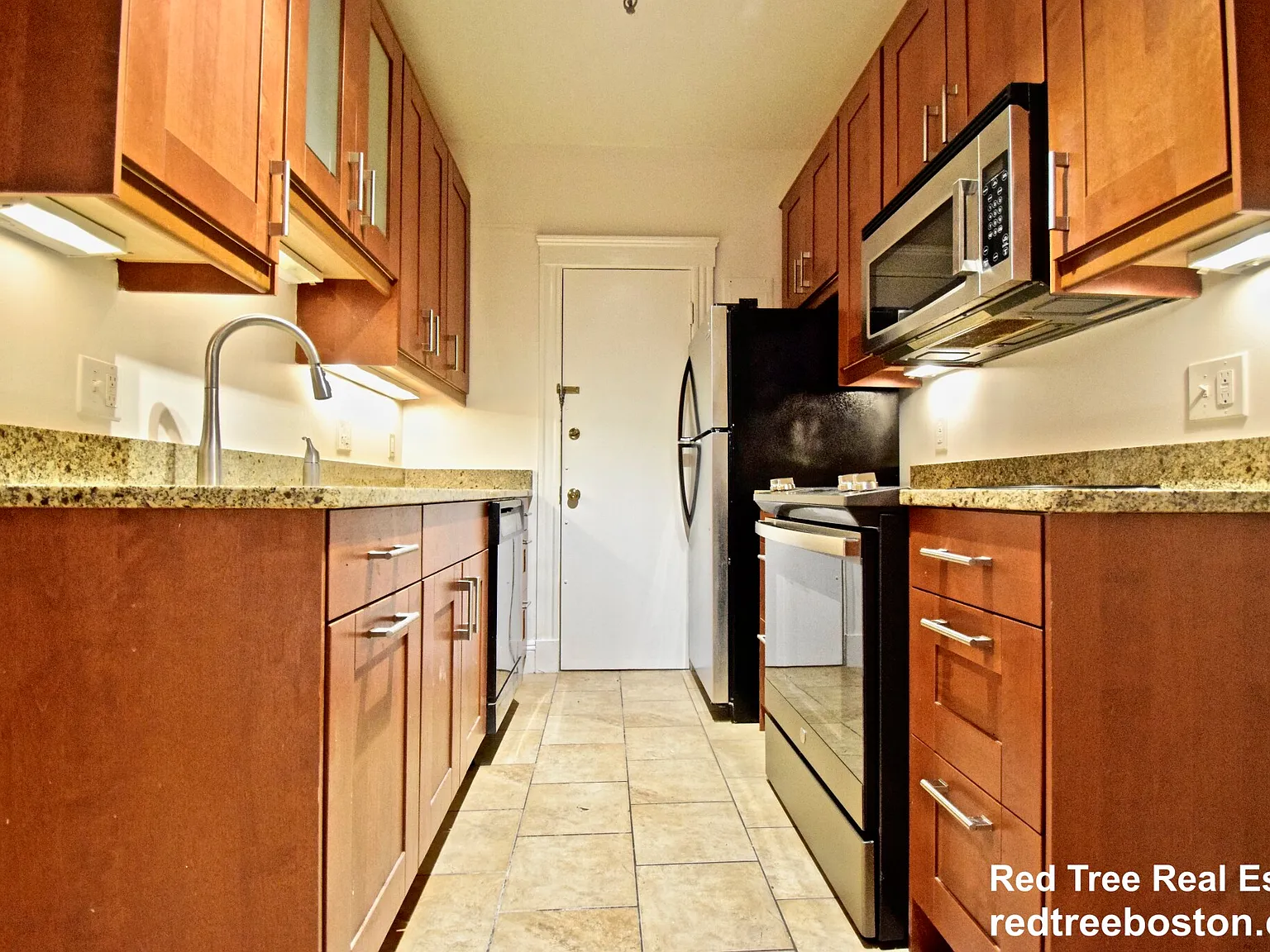 1 bed, 600 sqft, $2,600 — Photo 2