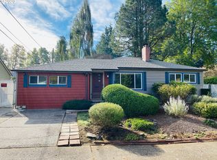 10630 NE Tillamook St, Portland, OR 97220