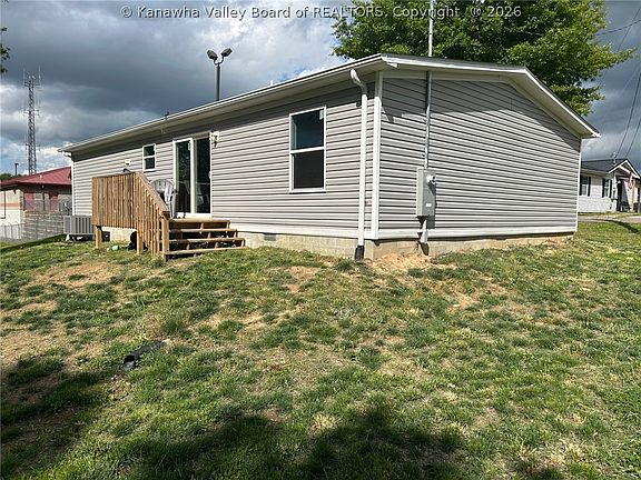 3rd image of 3411 Mossman Ave