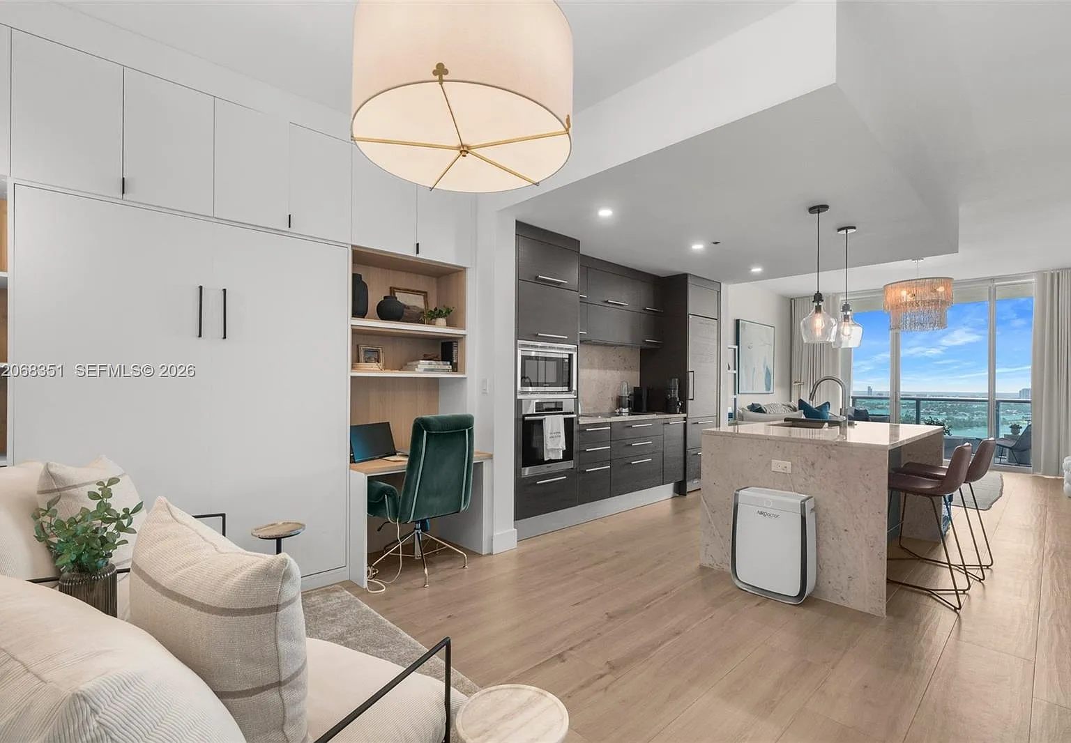 900 Biscayne Bay Condo — Photo 2