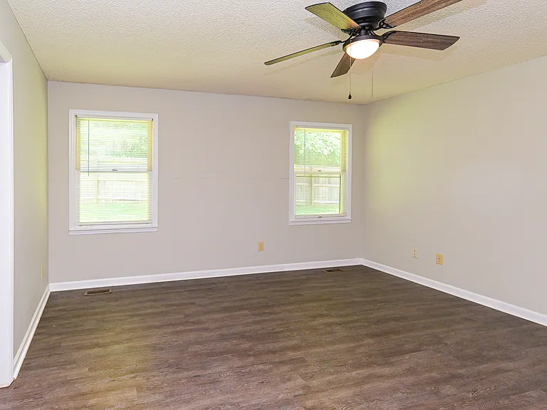 157 Greenwood Dr — Photo 20