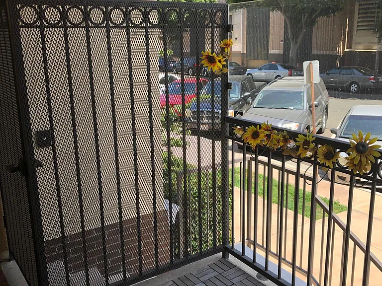 575 Elm Ave #10 — Photo 9
