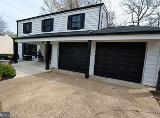 8 Lori Ln, Wilmington, DE 19809