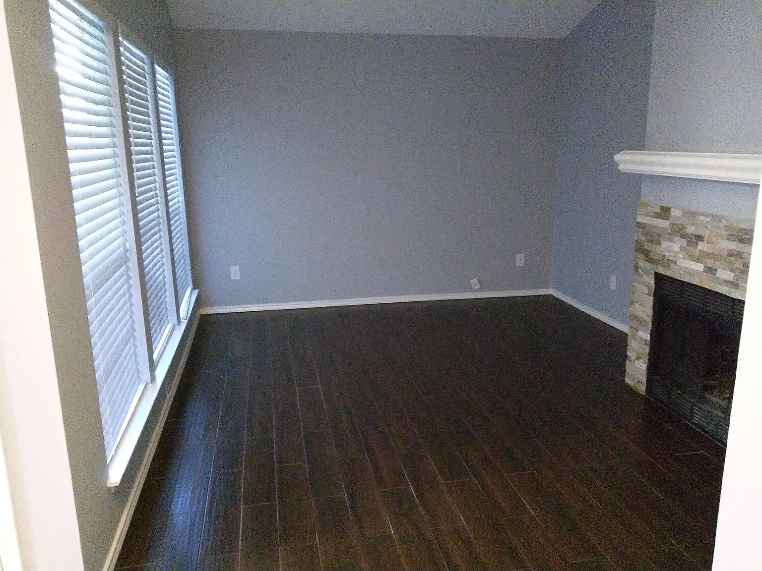 1426 Meadowood Village Drive — Photo 4