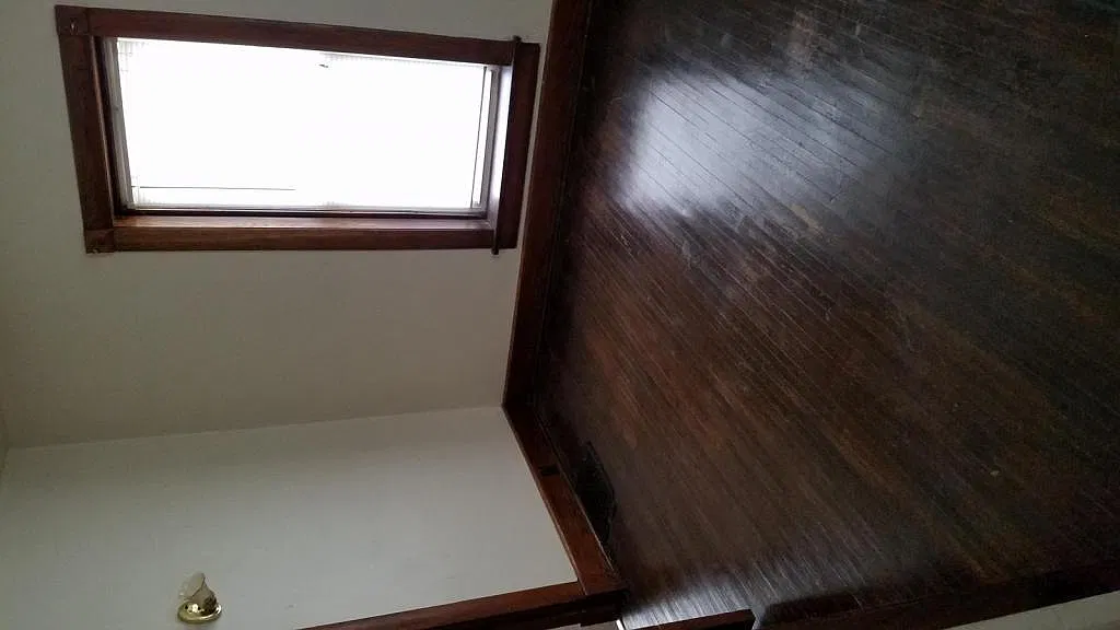 404 W Stephenson, 6 N Cherry - Apt#2 — Photo 3