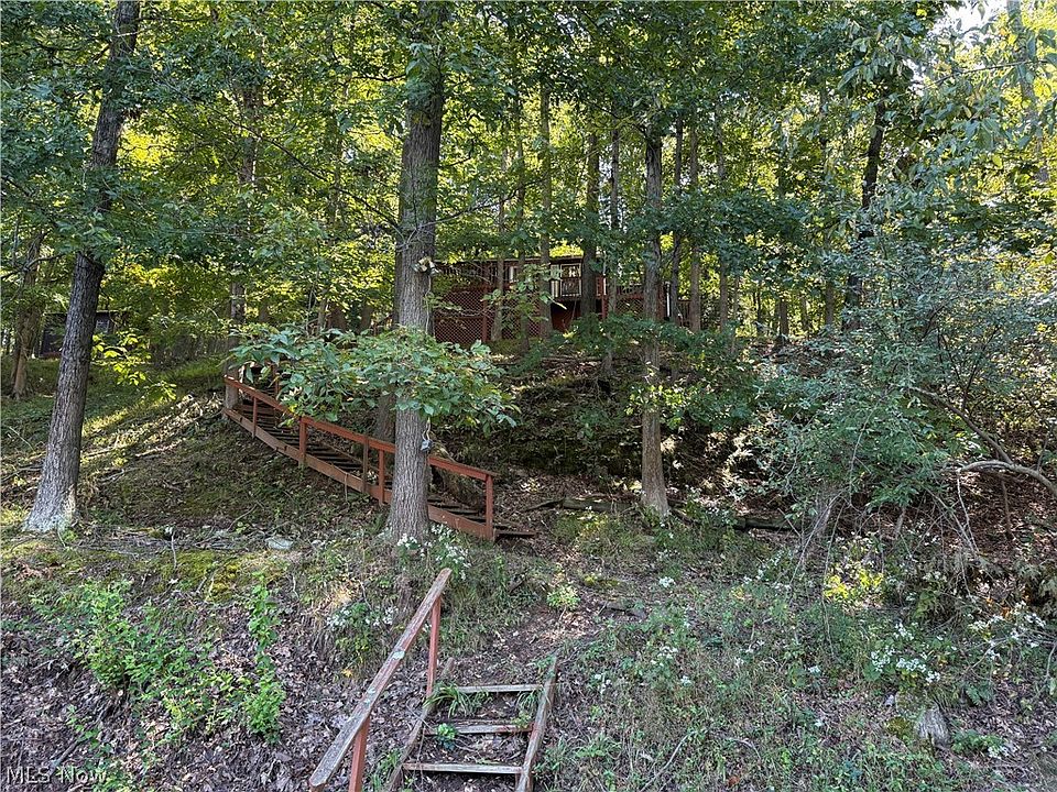 1st image of 1104 Club Dr