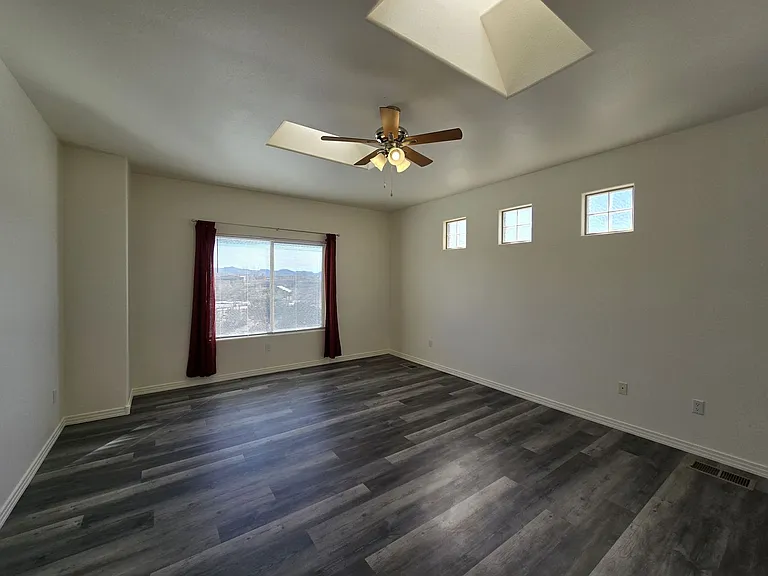 4421 Blue Juniper Loop — Photo 21