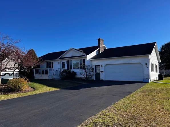 124 Jackson Street, Newport City, VT 05855