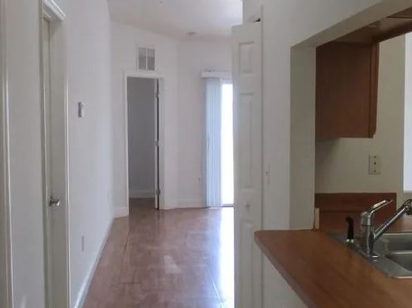 676 Royalty Ct #2