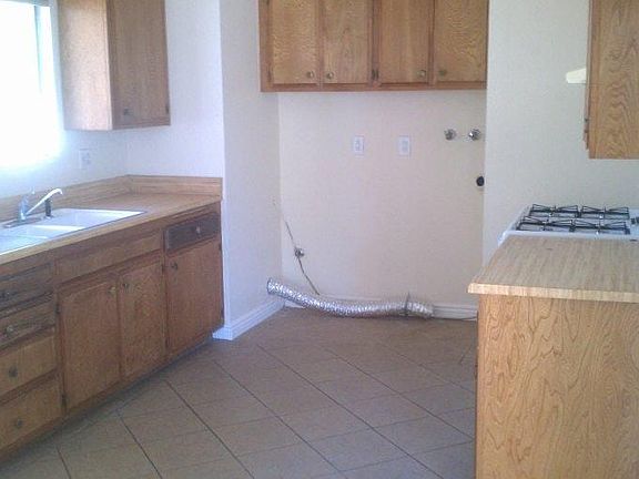 4th image of 13526 Avenida La Vis