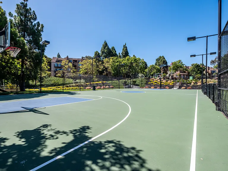 Bella Vista at Hilltop — Photo 27