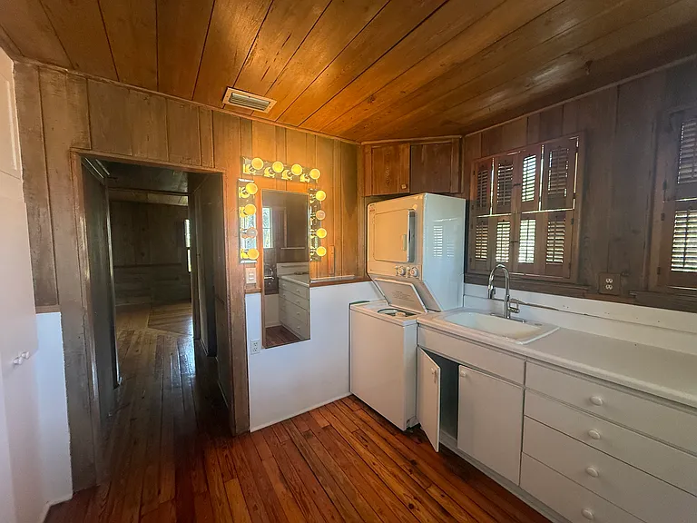 102 Twin Pl — Photo 16