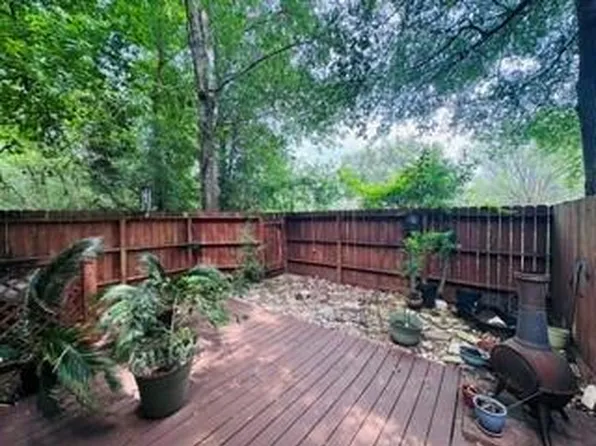 4 Sawmill Grove Ln #4, Spring, TX 77380