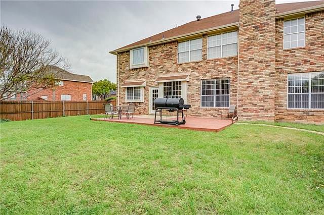 2nd image of 2437 Timber Ridge Ln