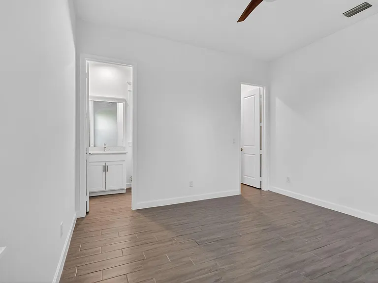 799 Hookline Cir — Photo 39