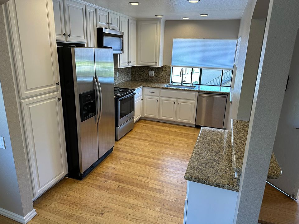 1st image of 5435 Colony Green Dr