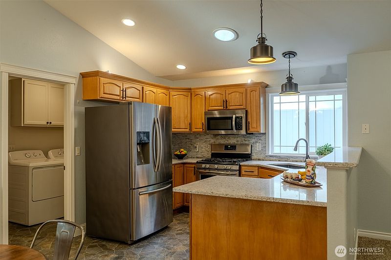 3rd image of 121 E Stavis Road