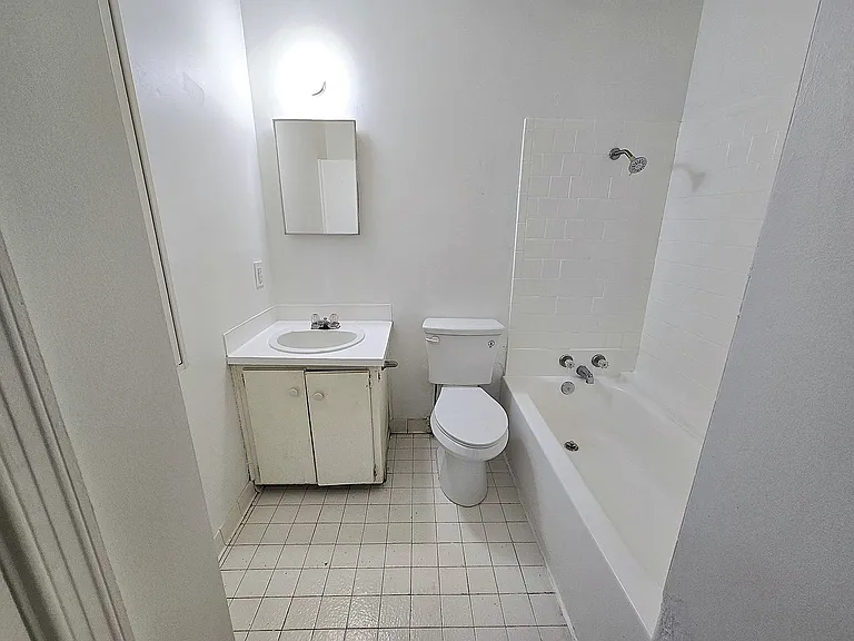 6133 Jennifer Ln — Photo 10