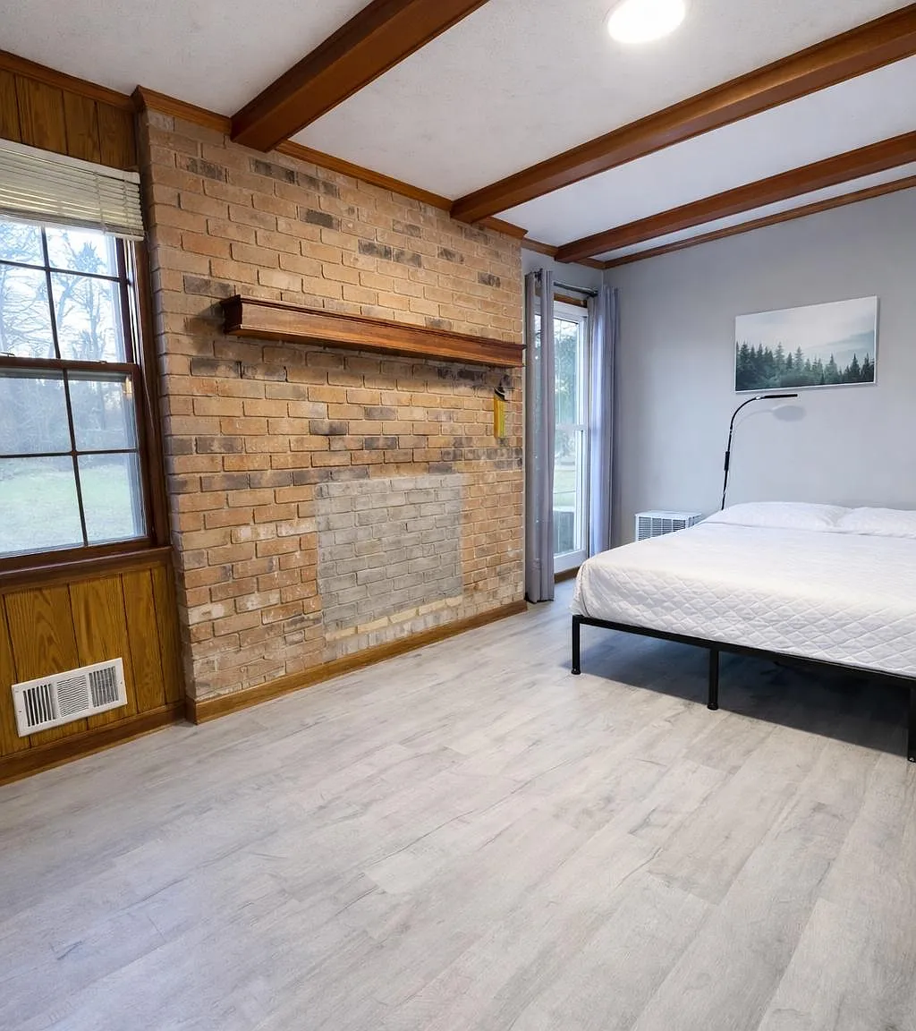4 bed, 3.0 bath, 2800 sqft, $711 — Photo 1