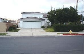 1st image of 9461 Aqueduct Ave