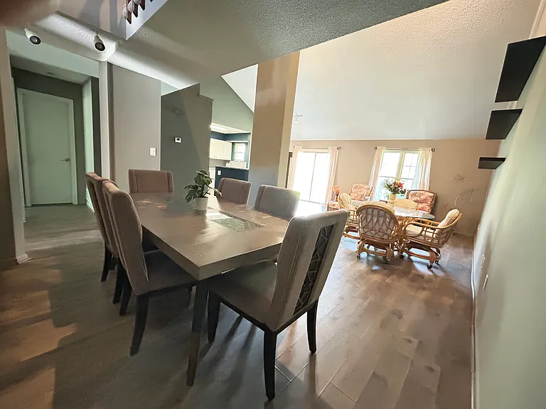 12204 Charlotte St — Photo 10