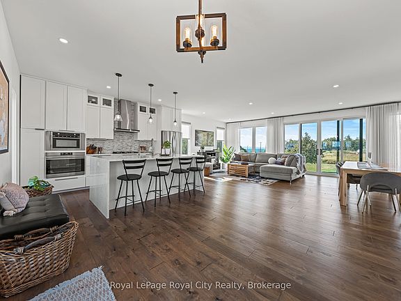 3rd image of 103 Ugovsek Cres