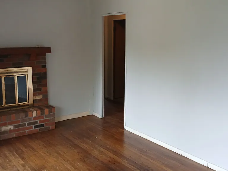2712 S Roena St — Photo 2