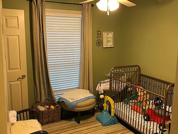 Bed room