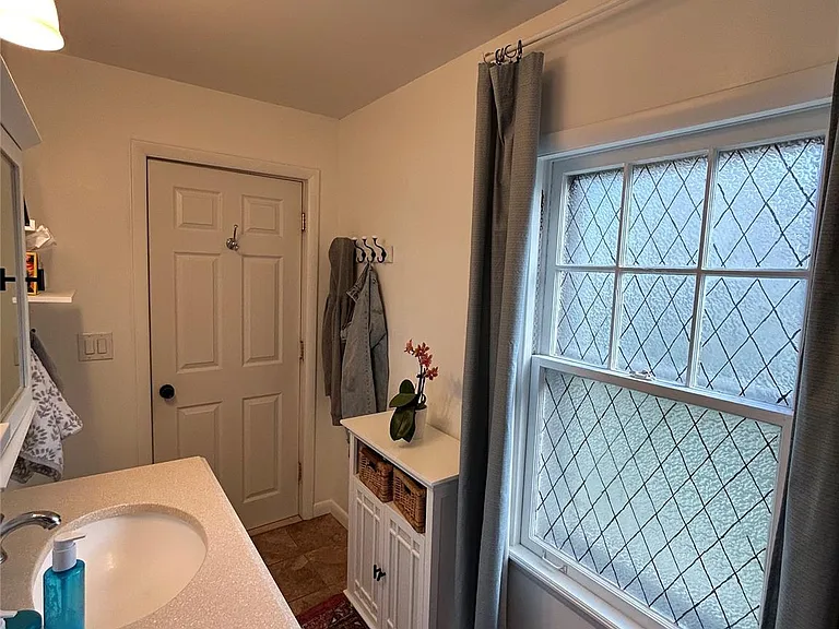 29 Dale Ave — Photo 14