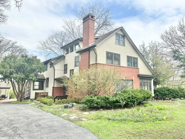 (undisclosed Address), Hinsdale, IL 60521