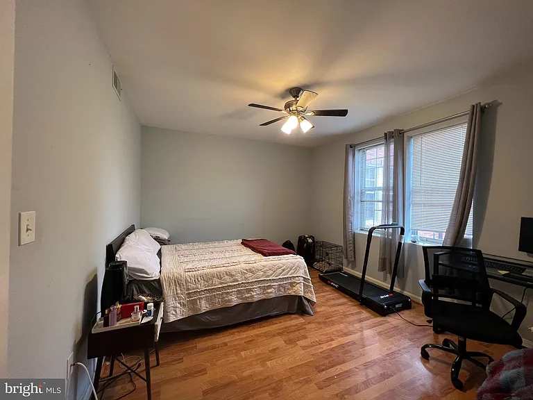 1808 Queens Ln #4-212 — Photo 6