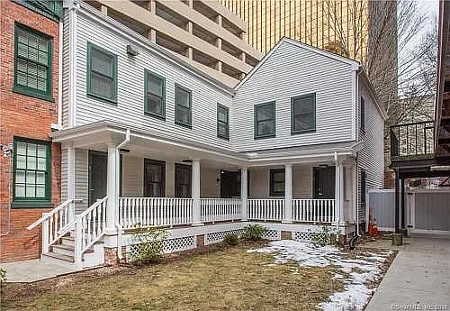 1 bed, 900 sqft, $1,950 — Photo 2