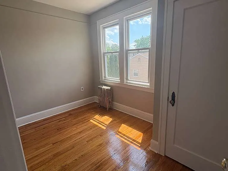 854 Pennington St #2L — Photo 2