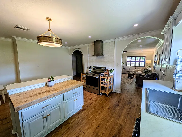 5740 Floy Dr — Photo 23