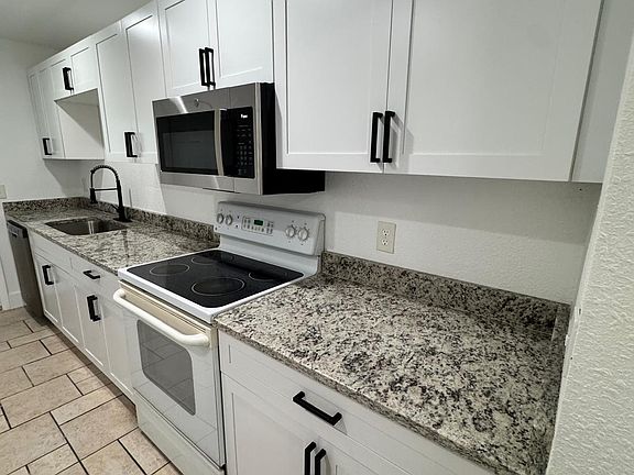 3rd image of 725 Northlake Blvd APT 4